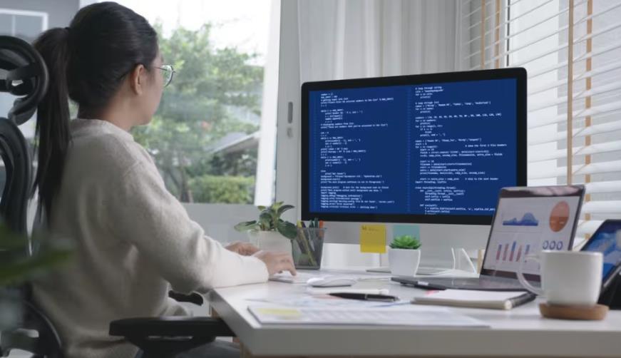 秀峰区企业数字化解决方案：机器学习赋能商业模式升级的核心路径